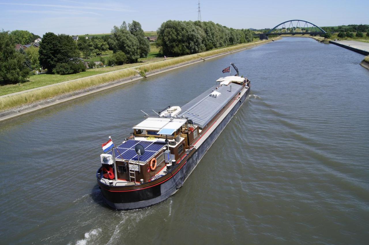 Blackpearl Boat&Breakfast Тернеузен Экстерьер фото